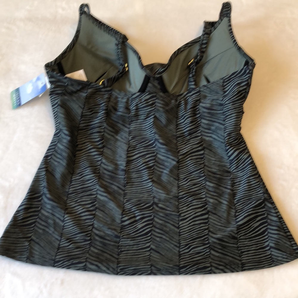 NEW Island Waves Women’s Tankini Top in Tropical Black and Green. NWT MFSR: $50. - Picture 2 of 8
